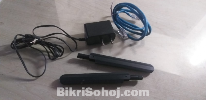 D-Link DWR-921 4G LTE Router